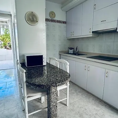 Sunny House Tenerife Apartament *